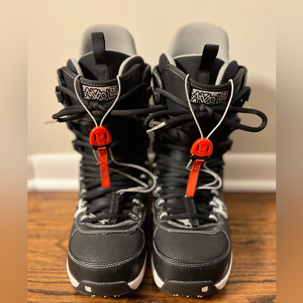 Burton AWOL Snowboarding boots, Men’s size 9